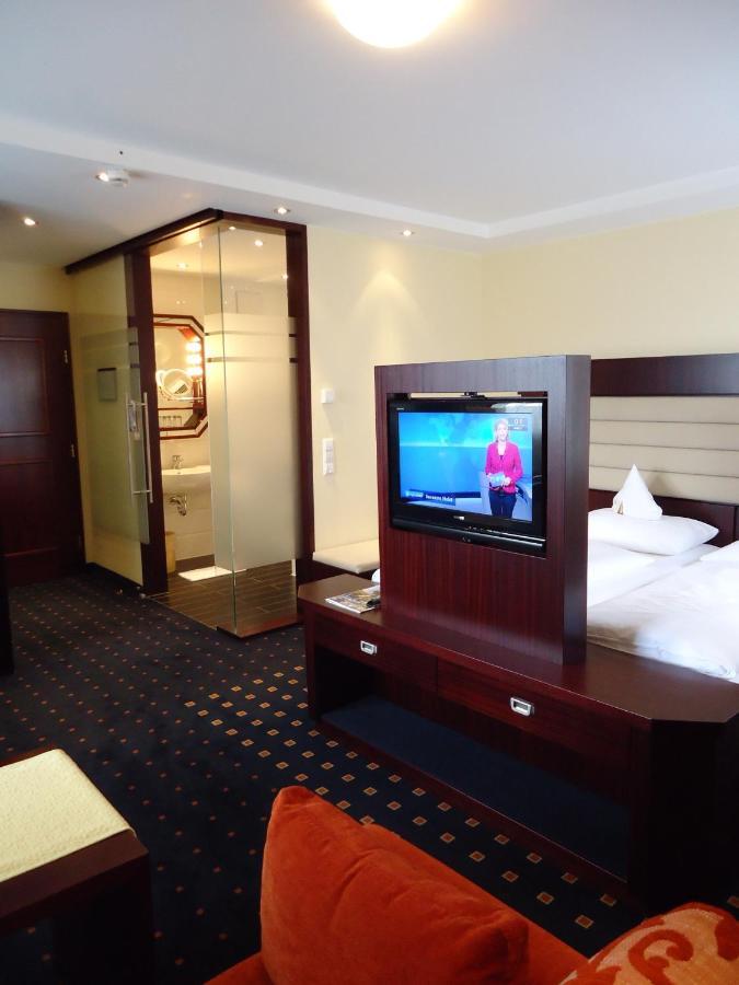Akzent Hotel Loewen Langenargen Room photo